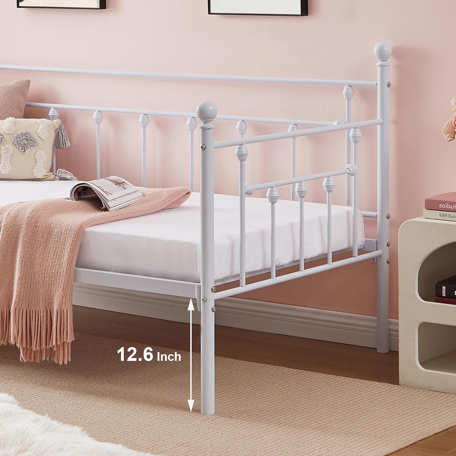 VECELO Daybed Frame, Twin Size Metal Platform Bed with Headboard,Heavy Duty Steel Slats Support for Living Room Bedroom Guest Room, Easy Assembly